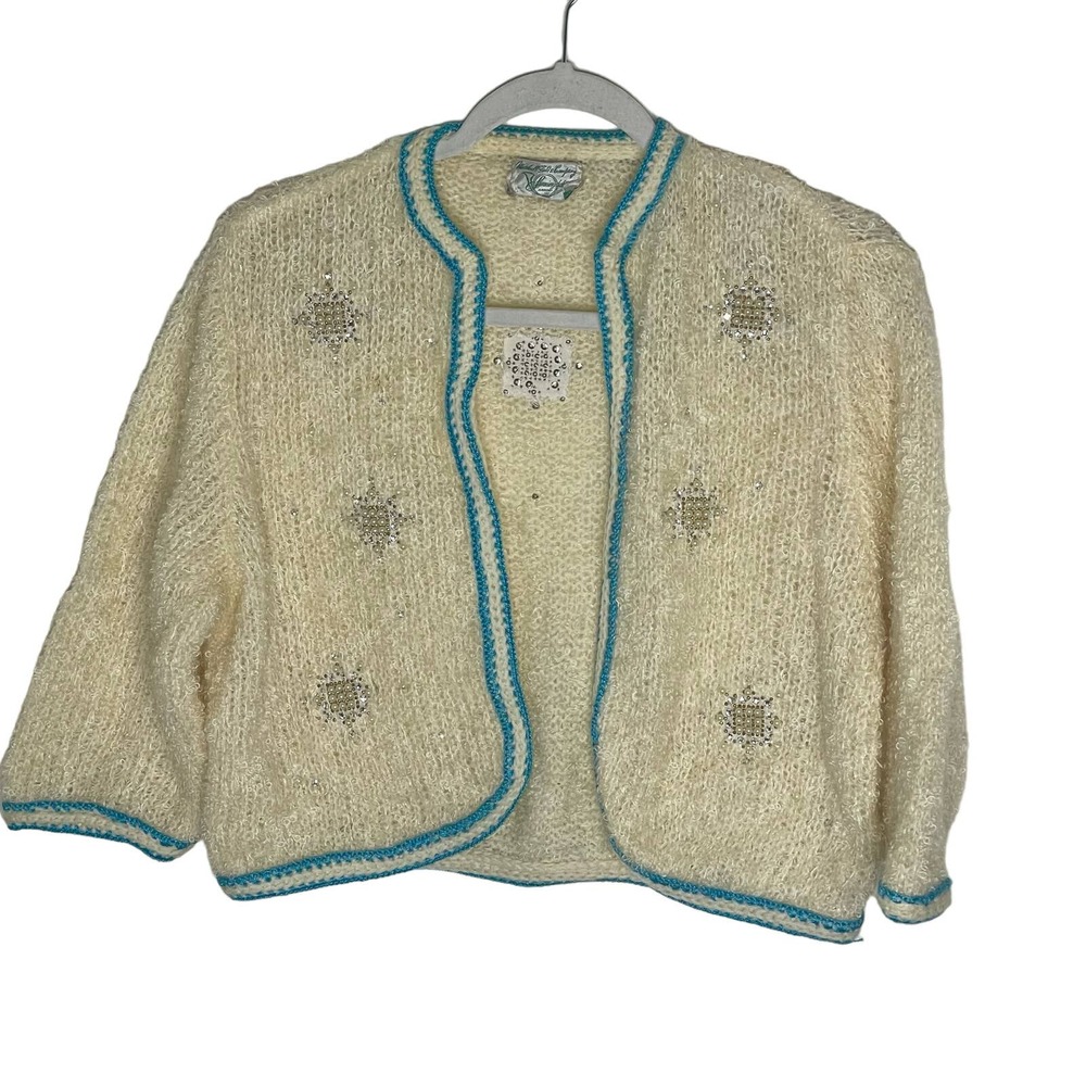 Cream and Blue Cropped Cardigan with Decorative Pattern